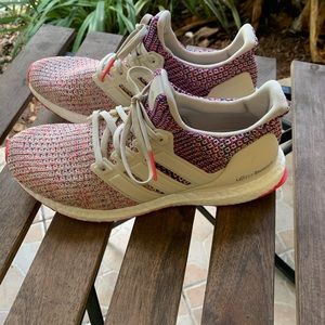 Adidas UltraBOOST Sneakers